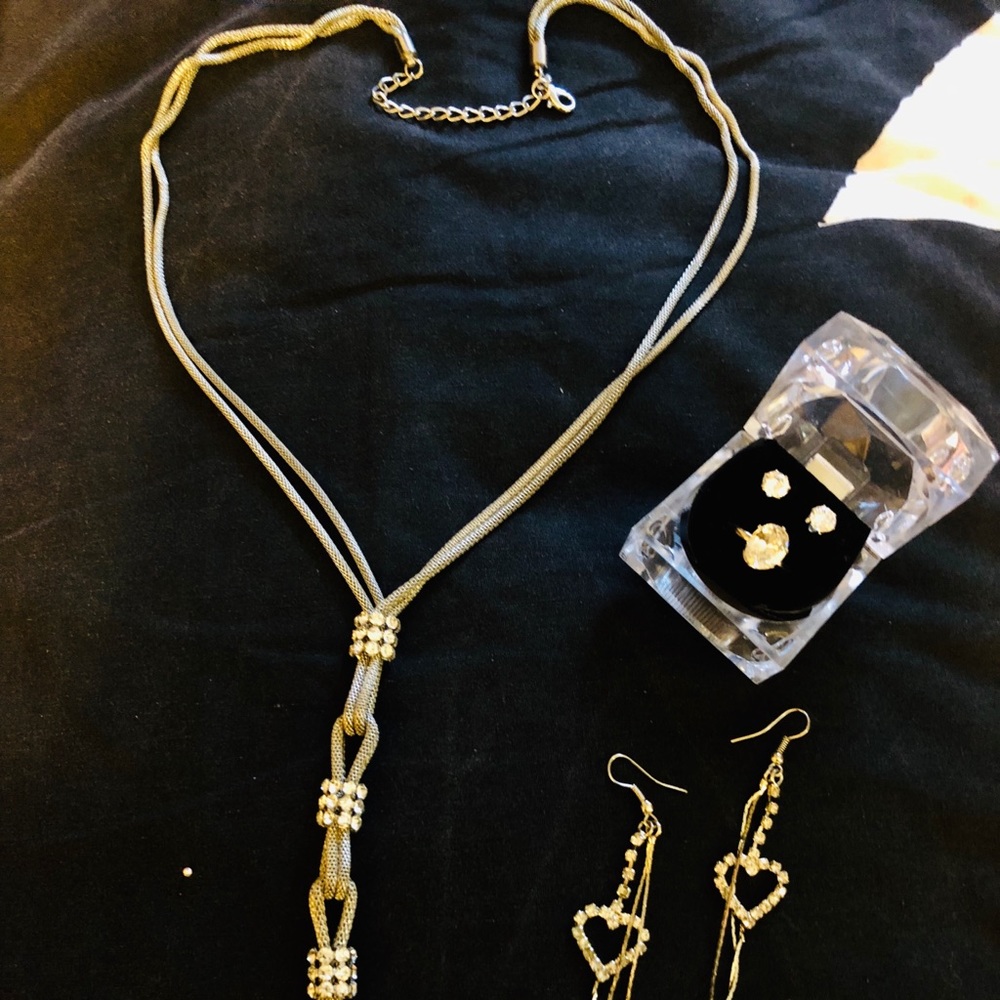 Necklace earrings and ring